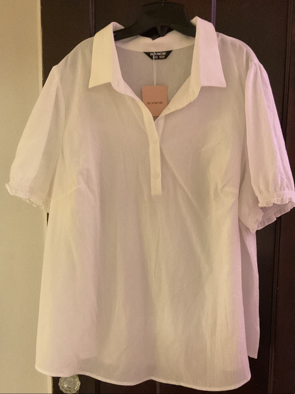 BloomChic White Short-Sleeve Collared Button-Front Top